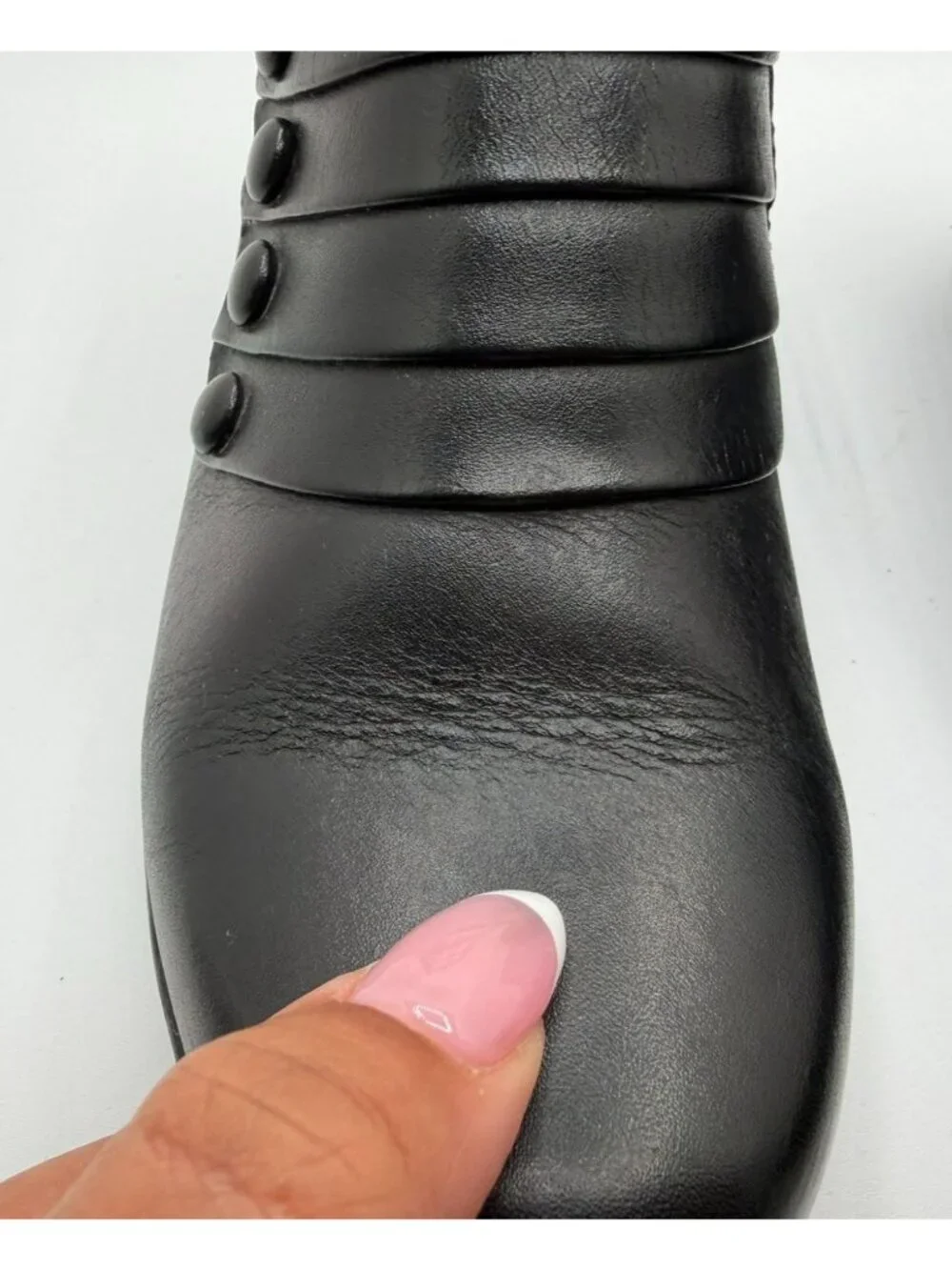 Clarks Loafers Shoes Women 7.5M Black Leather Casual Comfort Slip On Block Heel